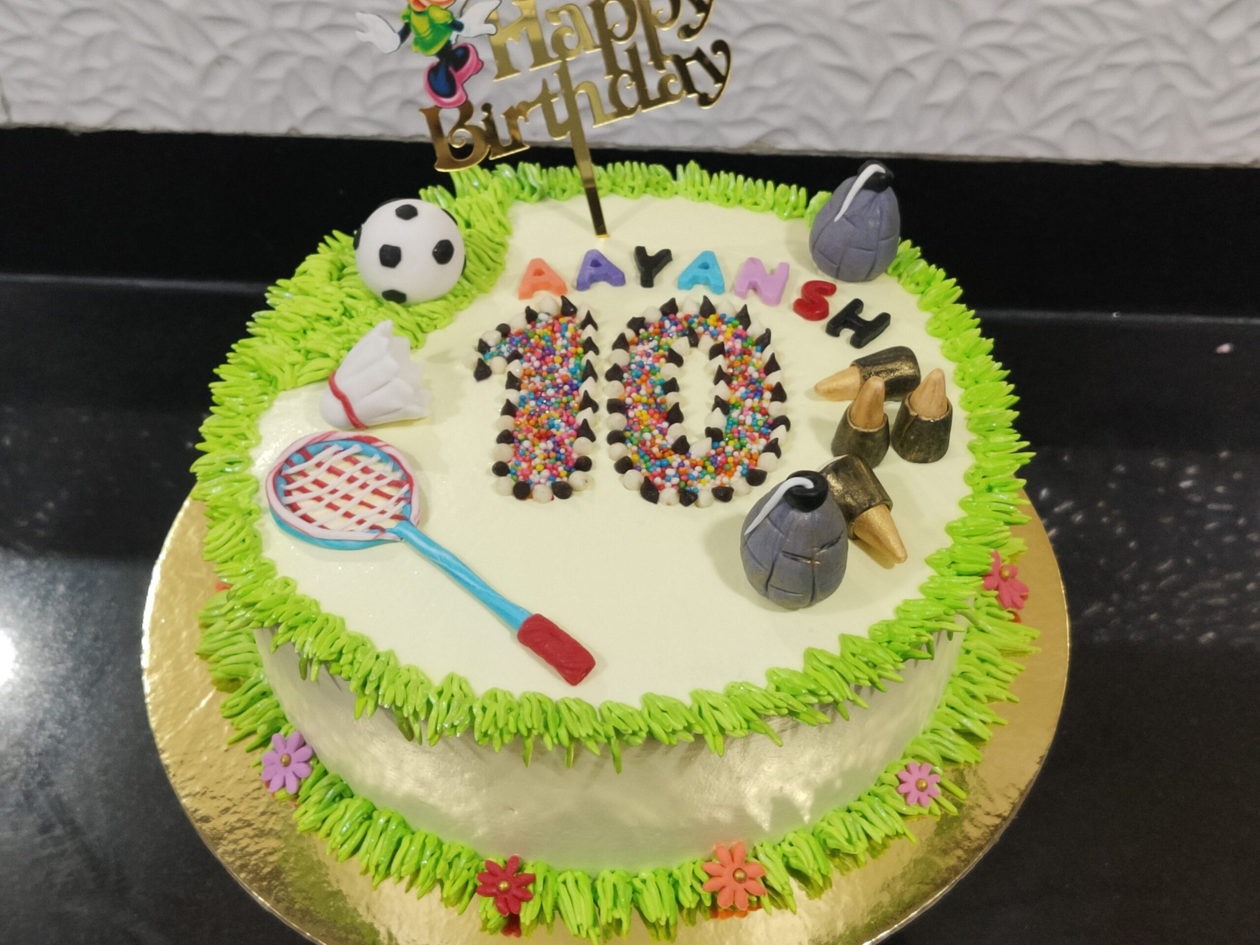 multi themed coloured birthday cake | Fondant torten, Kuchen, Torten