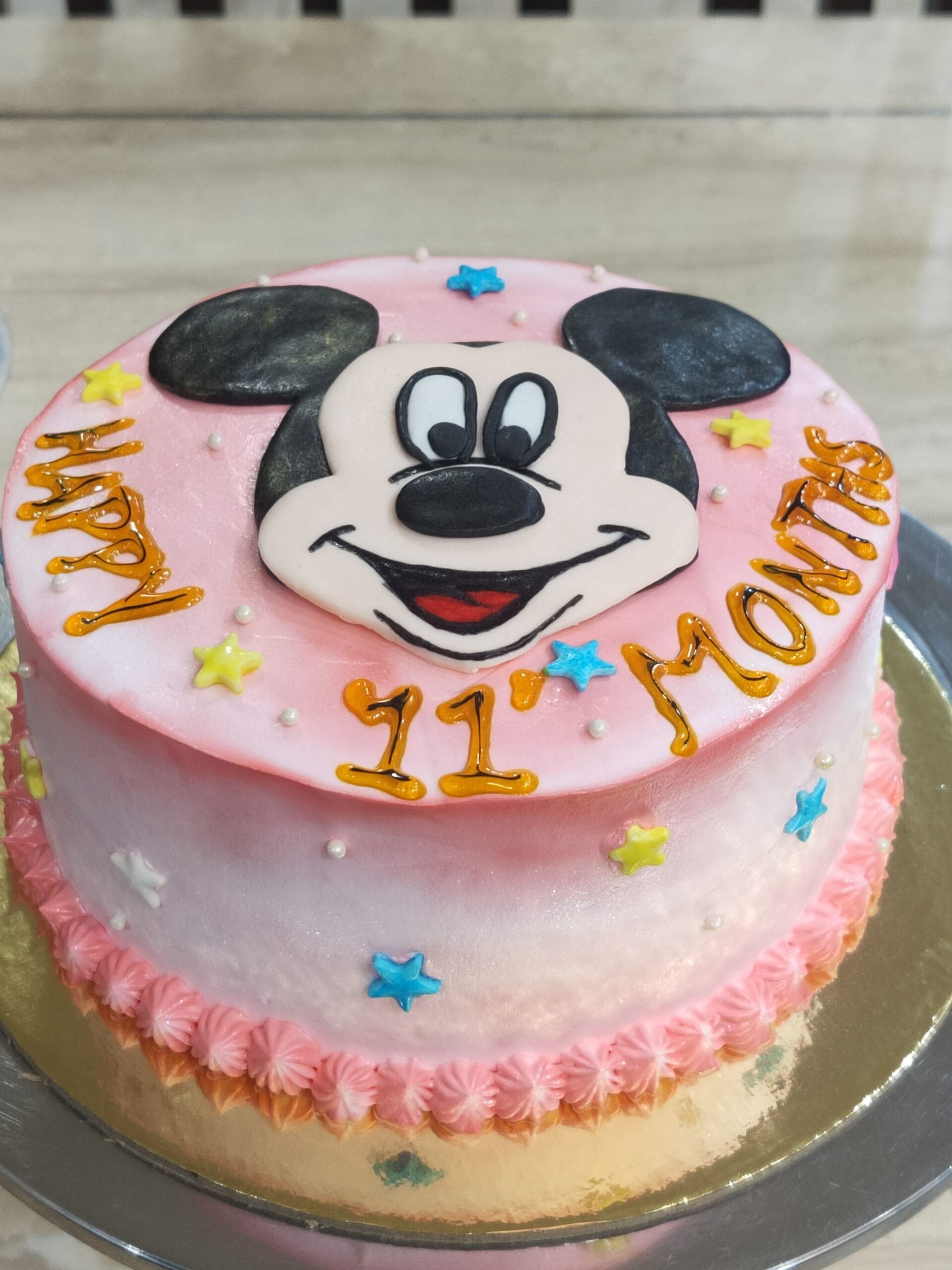 Order Mickey Mouse Welcome Fondant Cakes Online From KING BAKER'S N BIRTHDAY  DECOR'S,Muzaffarnagar